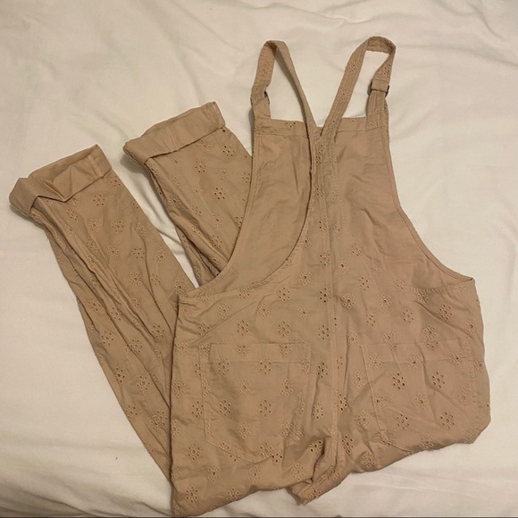 Aerie eyelet blush pink overalls - Picture 3 of 5
